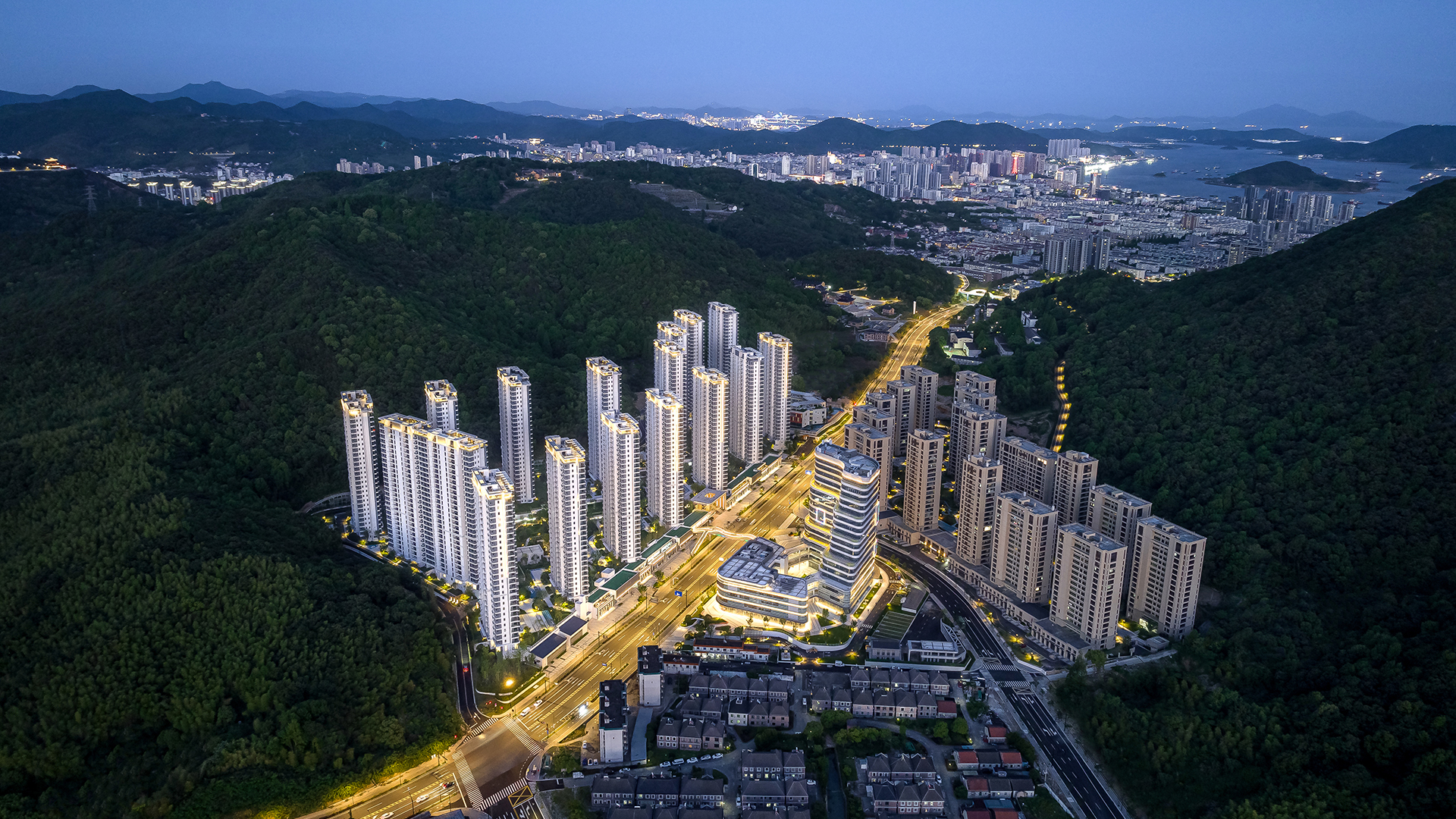 复合社区